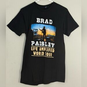 Brad Paisley Life Amplified World Tour T-Shirt Sz M Black Graphic Tee